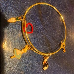 Goldtone Alice in Wonderland charm bracelet